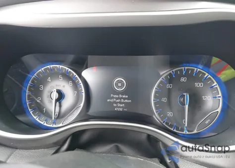 2024 Chrysler Pacifica Touring L from USA, damaged, VIN 2C4RC1BG6RR116594